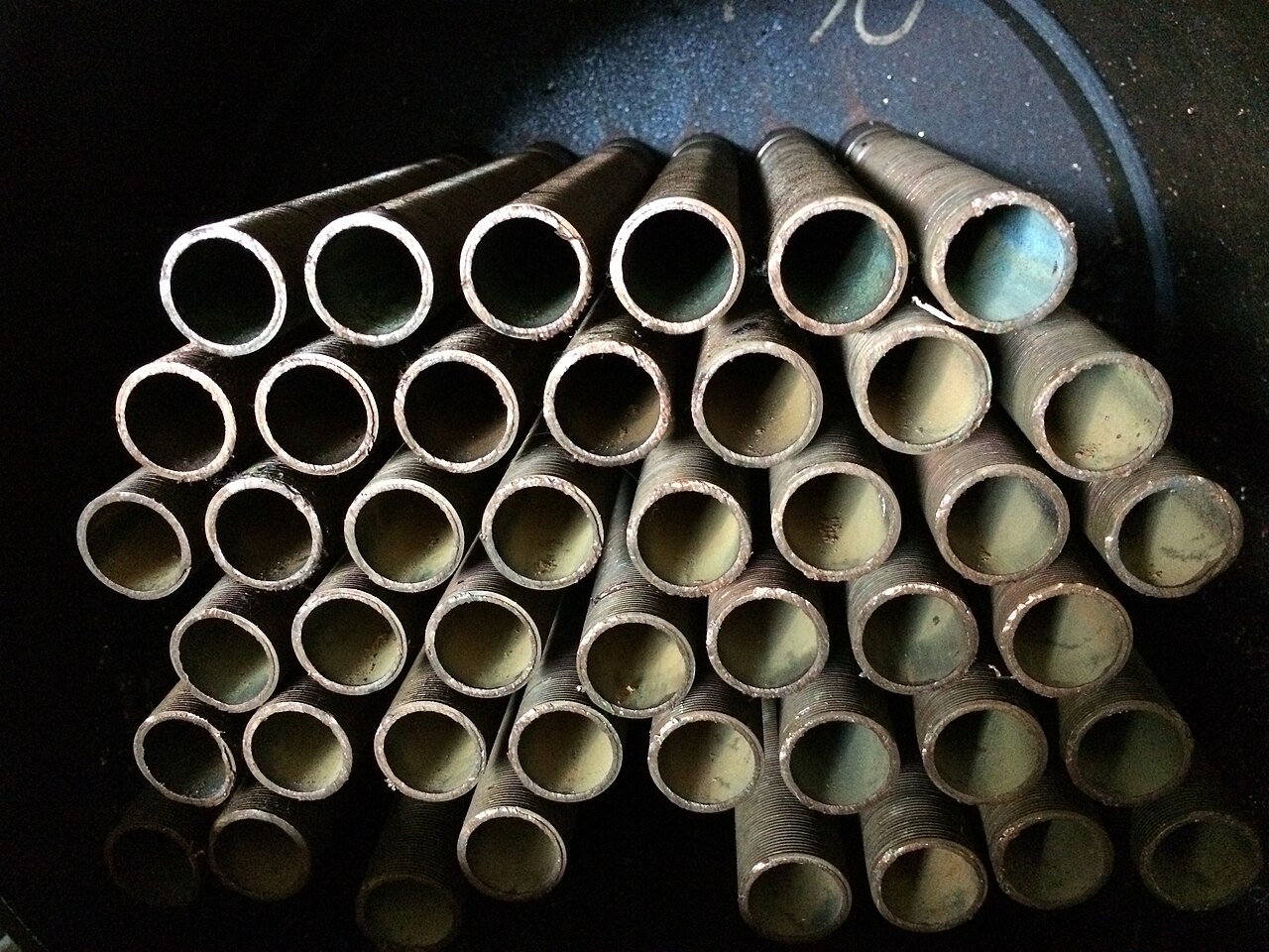 Open end of a shell-and-tube heat exchanger showing the tube bundle